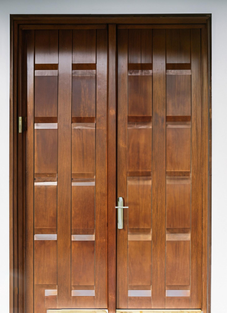 Model Pintu Kupu Tarung Kayu Jati